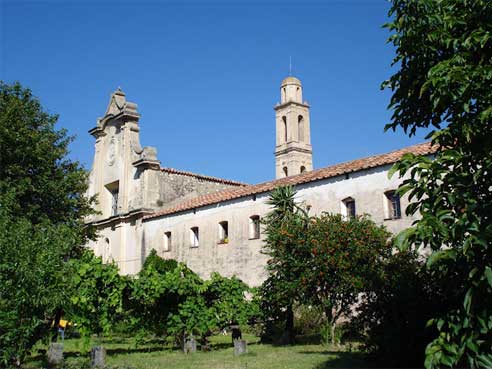L'ancien couvent de Tuani à Costa 