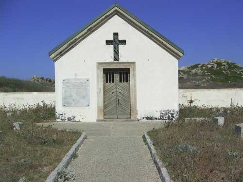 cimetiere et chapelle-ile-lavezzi