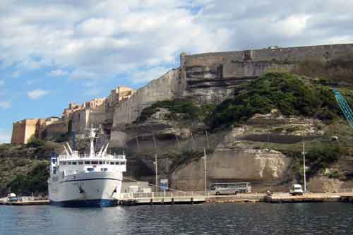  Bonifacio bateau au port 