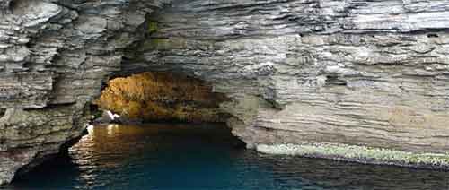 Bonifacio-La grotte Saint Antoine ou grotte de Napoleon
