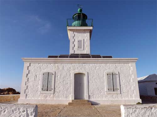  phare Piétra ile rousse