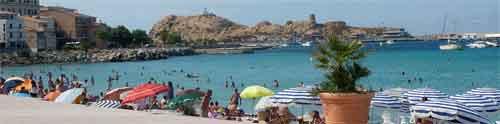 La plage de sable blanc et la Marinella