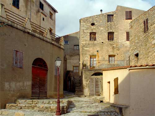 Ruelle du village de Lavatoggio  