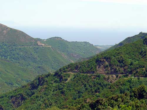  vue sur la montagne et la mer