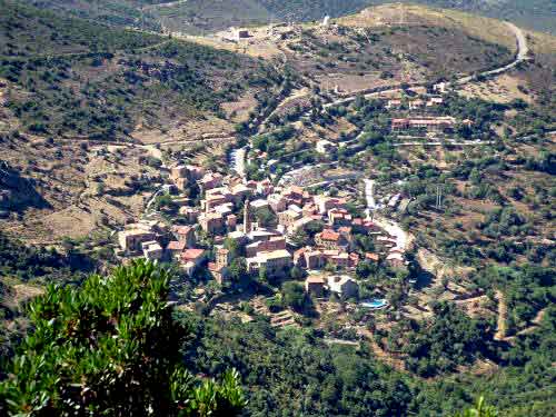 Photo de Palasca : Vue générale du village 