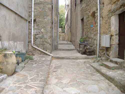 Ruelles pavées du village